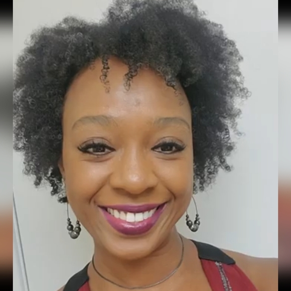 Meet your Posher, Isa - Picture 1 of 1